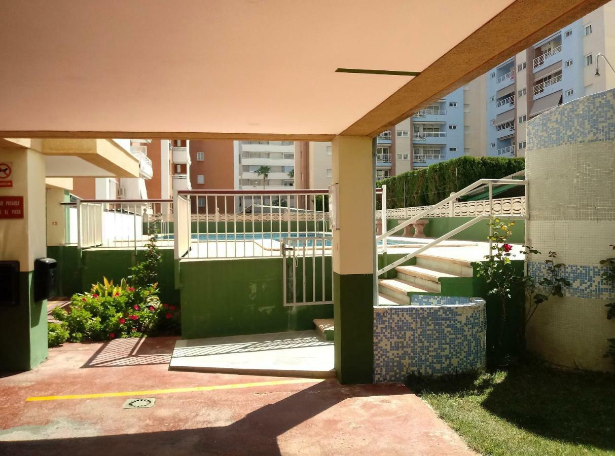 Apartamentos Gandia Grau Y Playa 3000 Εξωτερικό φωτογραφία