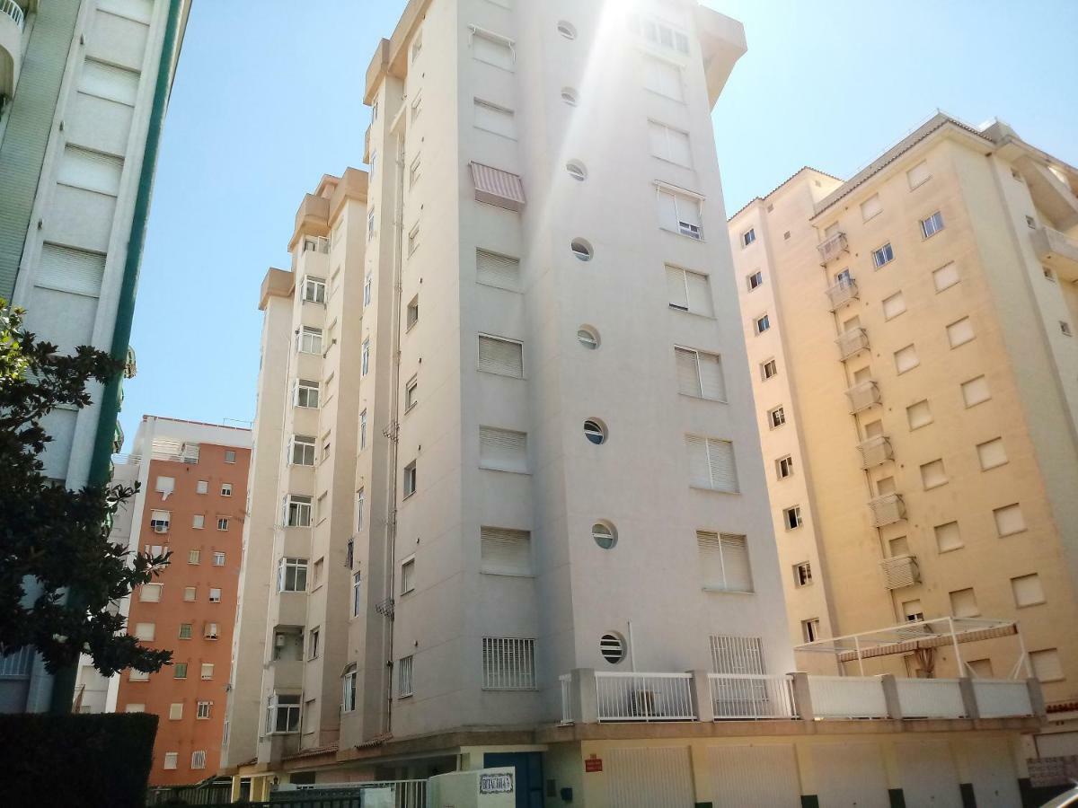 Apartamentos Gandia Grau Y Playa 3000 Εξωτερικό φωτογραφία