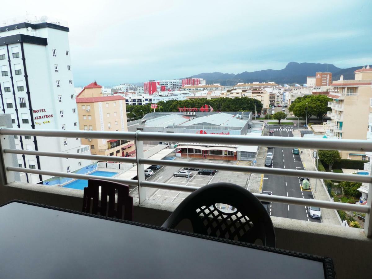Apartamentos Gandia Grau Y Playa 3000 Εξωτερικό φωτογραφία
